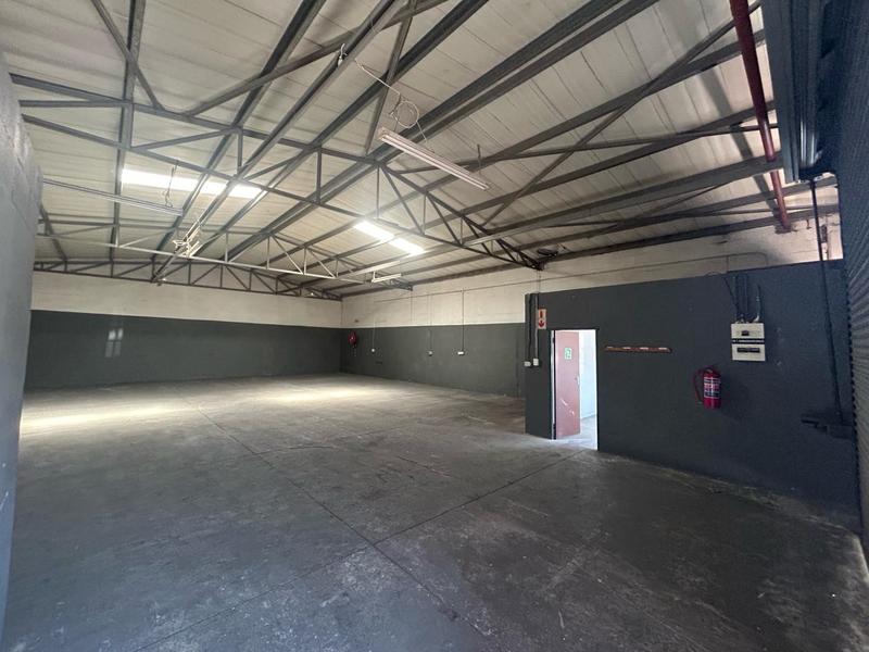 To Let commercial Property for Rent in Elsies River Industrial Western Cape